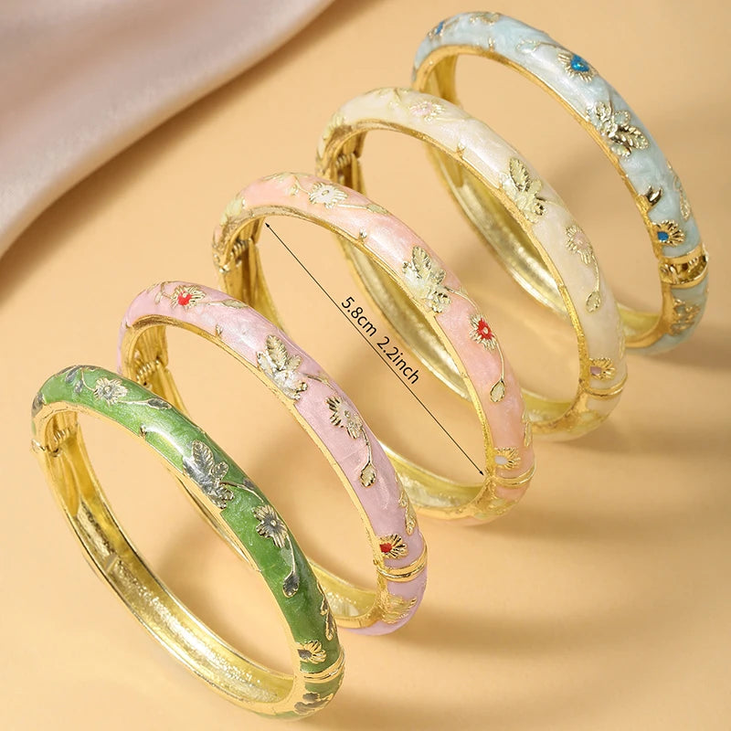 Bracelets Fleurs d’Ibiza style 2 en émail fleuri pour accompagner une tenue d’été Guappaa