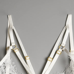 Lingerie Éclat de Minuit en dentelle et harnais, ensemble trois pièces GUAPPAA.