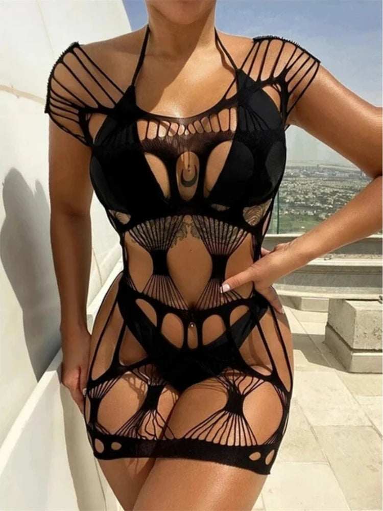 La Mosaïque Noire, mini-robe résille à motifs Nuit Rouge – visuel 8