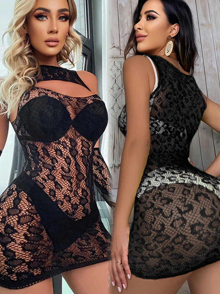 La Trame Obscure, mini-robe résille à découpes Nuit Rouge – visuel 12