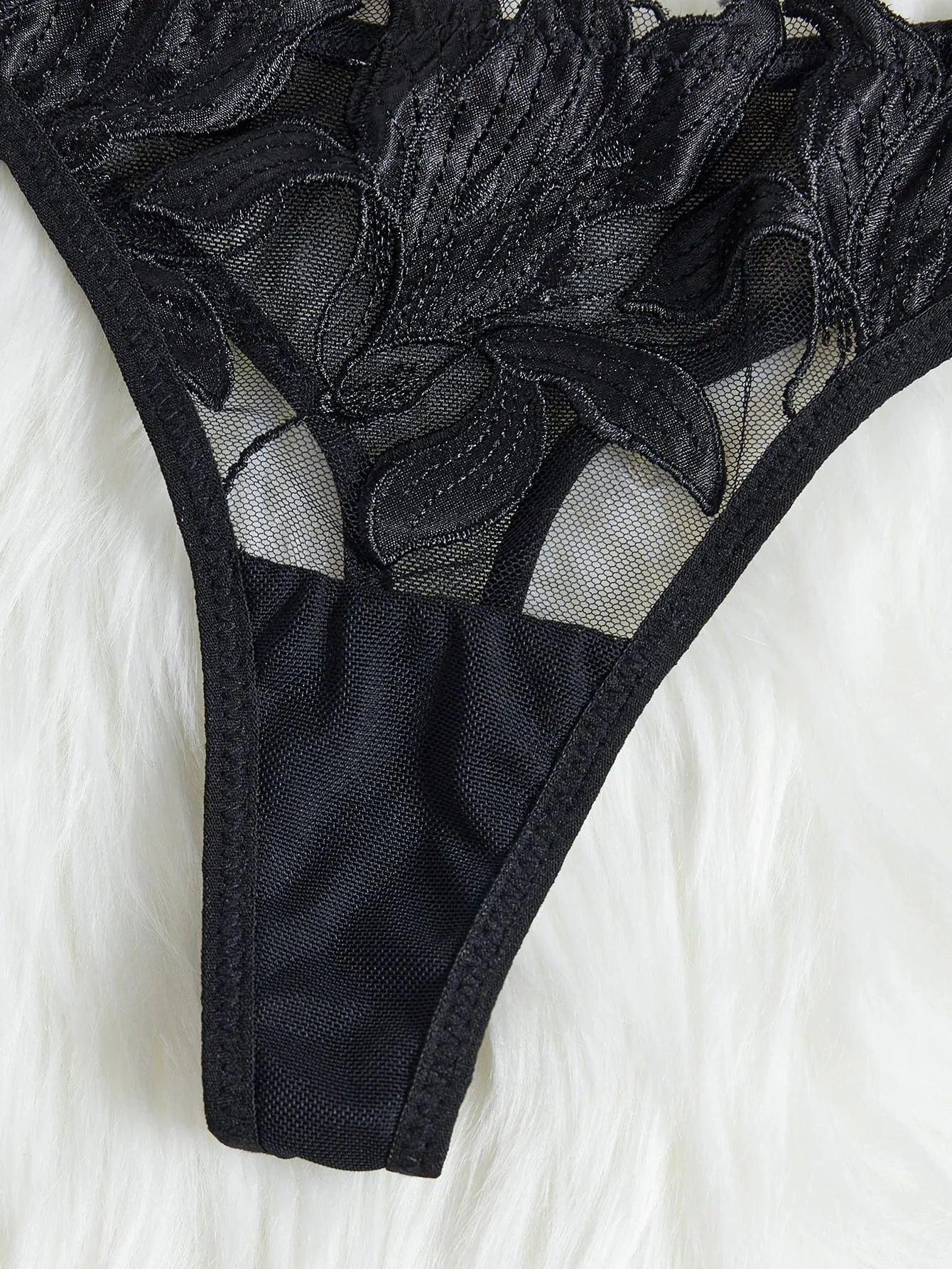 Ensemble lingerie floral brodé Le Marais — vue 03