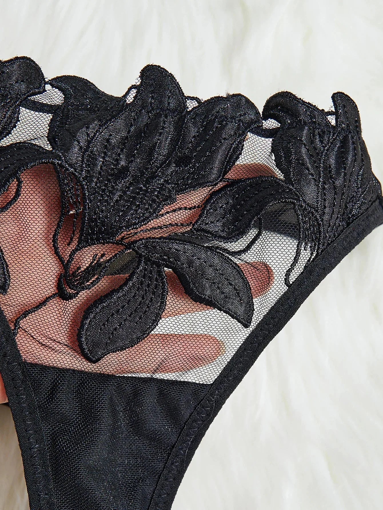 Ensemble lingerie floral brodé Le Marais — vue 05