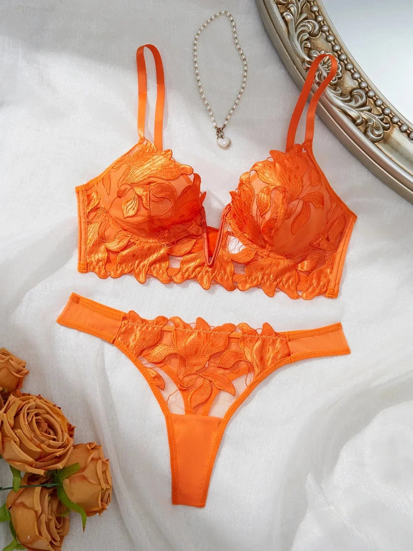 Ensemble lingerie floral brodé Le Marais — vue 13