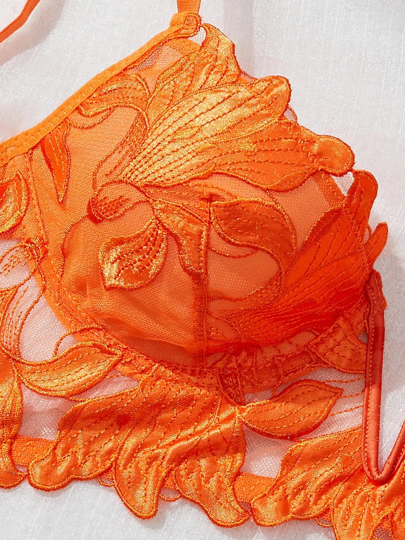 Ensemble lingerie floral brodé Le Marais — vue 15