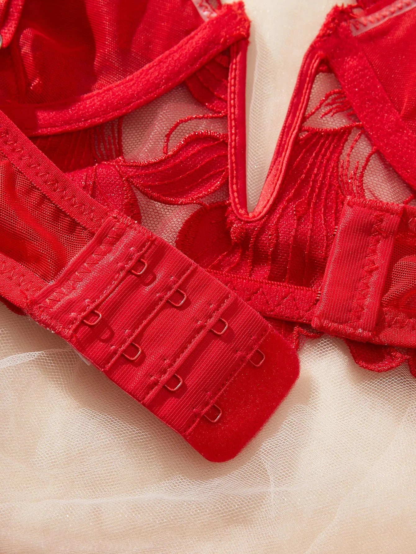 Ensemble lingerie floral brodé Le Marais — vue 25