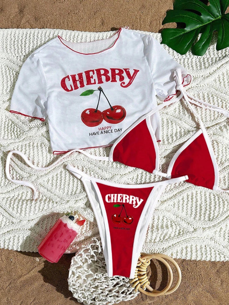 Maillot trois pièces Cala avec imprimé cerises, silhouette estivale proposée en plusieurs couleurs, Guappaa