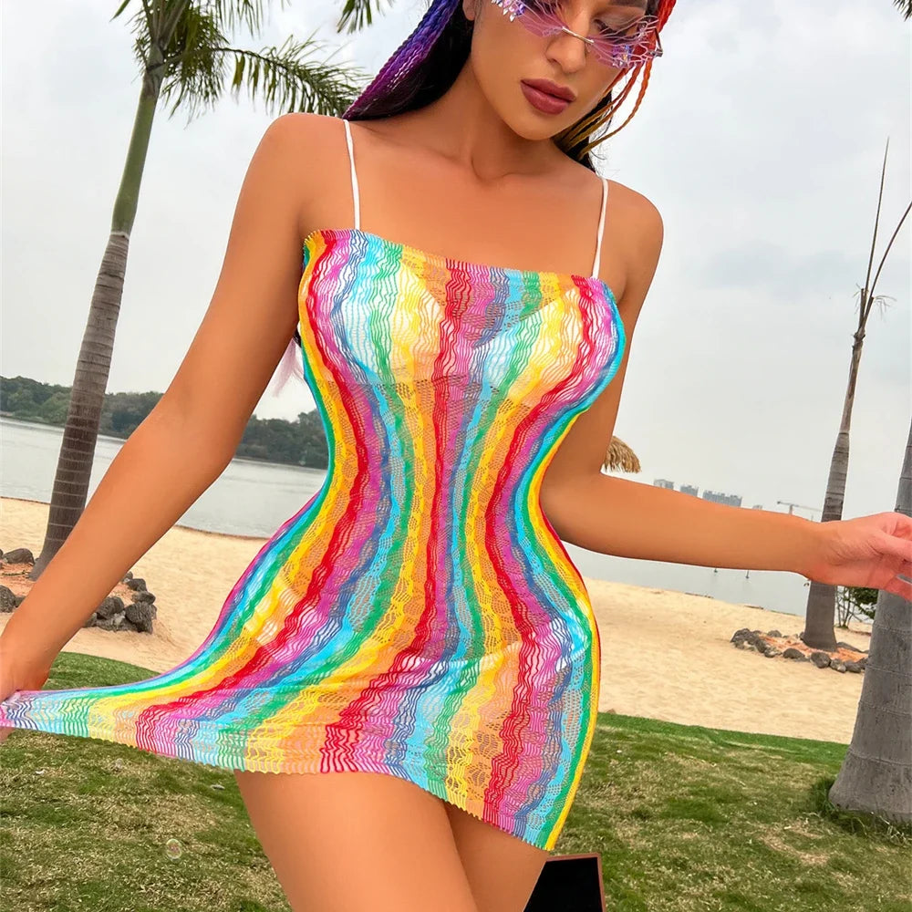 Détail de la maille colorée de la mini robe La Prismatique dans l’univers Guappaa