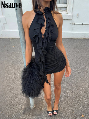 Mini robe noire La Vague Noire Guappaa avec col V sans manches et coupe courte en maille extensible