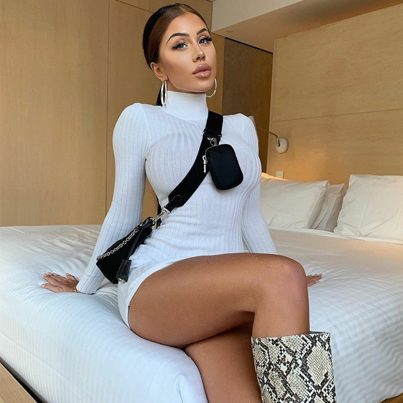 Mini robe moulante courte manches longues col haut Next - GUAPPAA