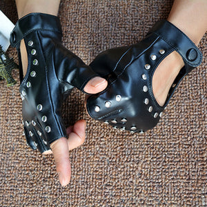 Gants sans doigts à rivets en simili femme punk rock Kiss - GUAPPAA