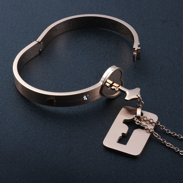 Bracelet menotte avec collier et pendentif clef bijou de couple 2 pièces Union