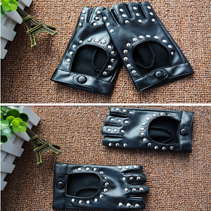 Gants sans doigts à rivets en simili femme punk rock Kiss - GUAPPAA