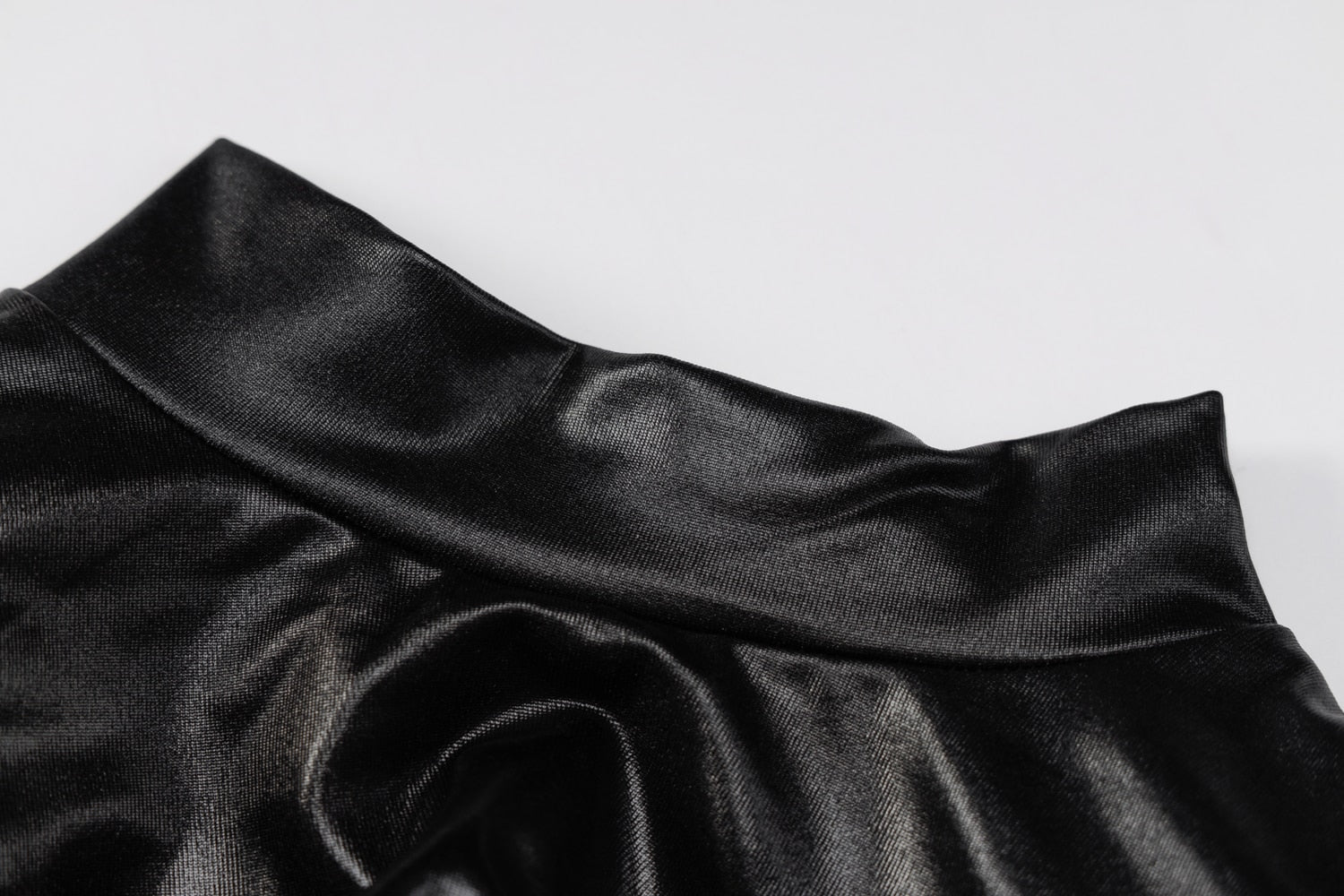 Robe courte simili manches longues col rond Empire - GUAPPAA