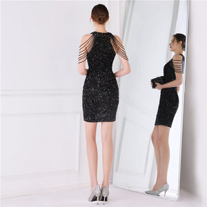 Robe courte à sequins et chute de strass sur les épaules Glossy - GUAPPAA