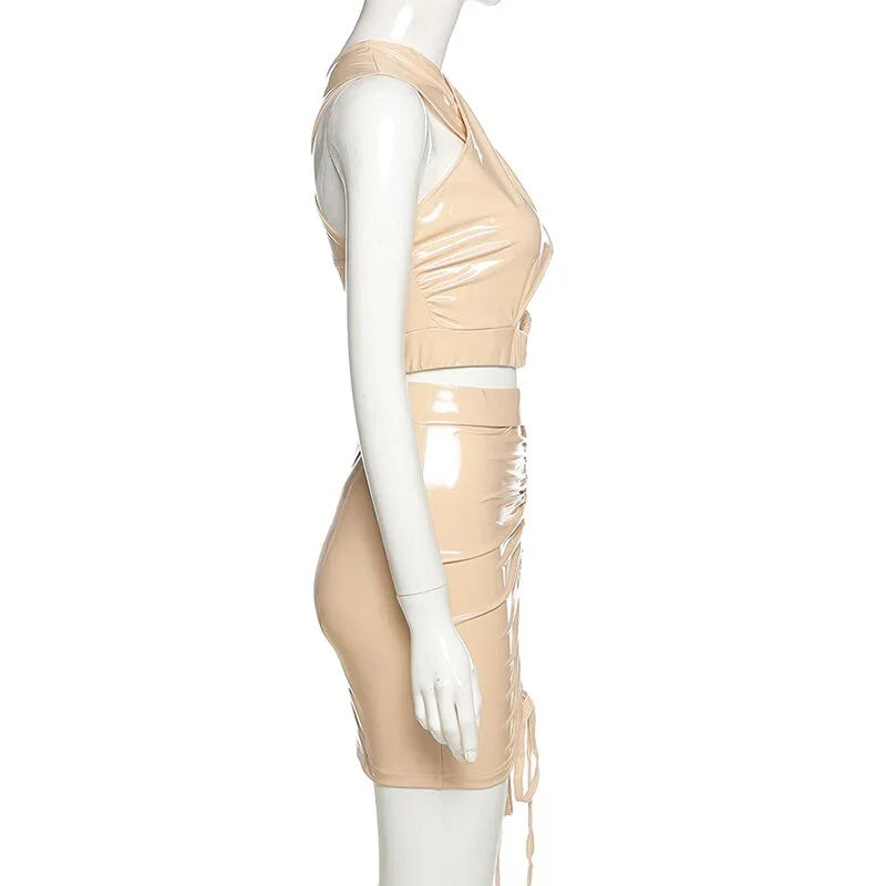 Ensemble clubwear vinyle mini jupe et crop top croisé ouvert sexy Réserve - GUAPPAA