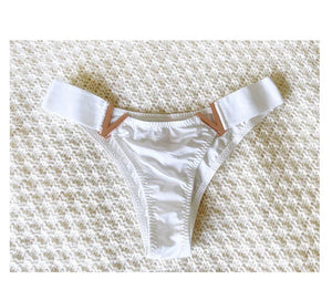 String tanga taille basse V doré bijou femme sexy - GUAPPAA