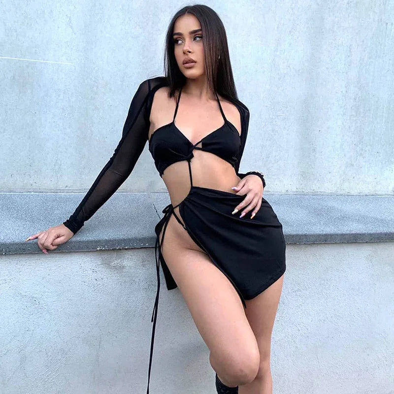 S M L Petite robe noire fendue dos nu ouverte lacée à manches transparentes Midnight - GUAPPAA