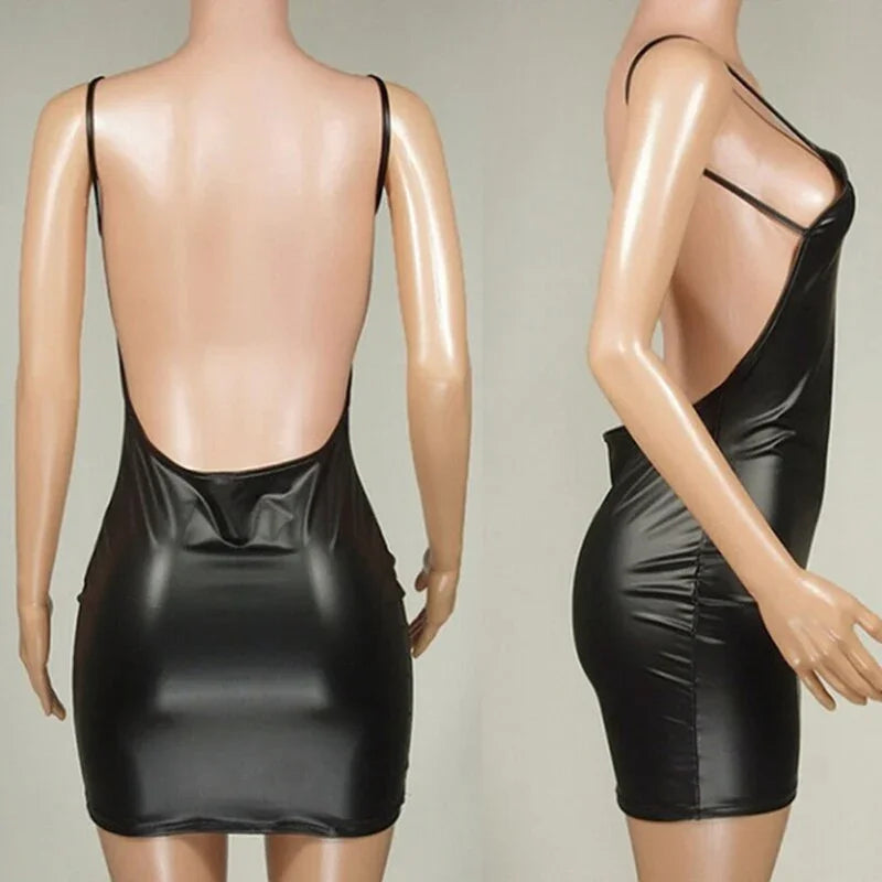 Petite robe noire en skaï sexy dos nu moulante look Clubbeuse - GUAPPAA