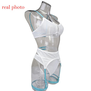 Lingerie femme blanche sur mannequin, soutien-gorge et porte-jarretelles, GUAPPAA